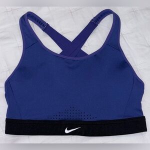 NIKE•Alpha High Support Sports Bra•Medium